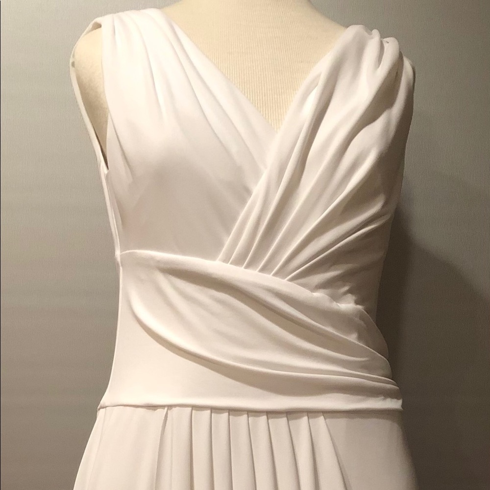 Women’s little White dress